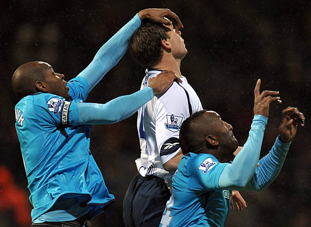 意外总是难 意外总是难